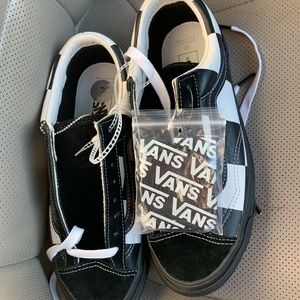 Vans x Barneys Old Skool Size 7 Sk8 shoes